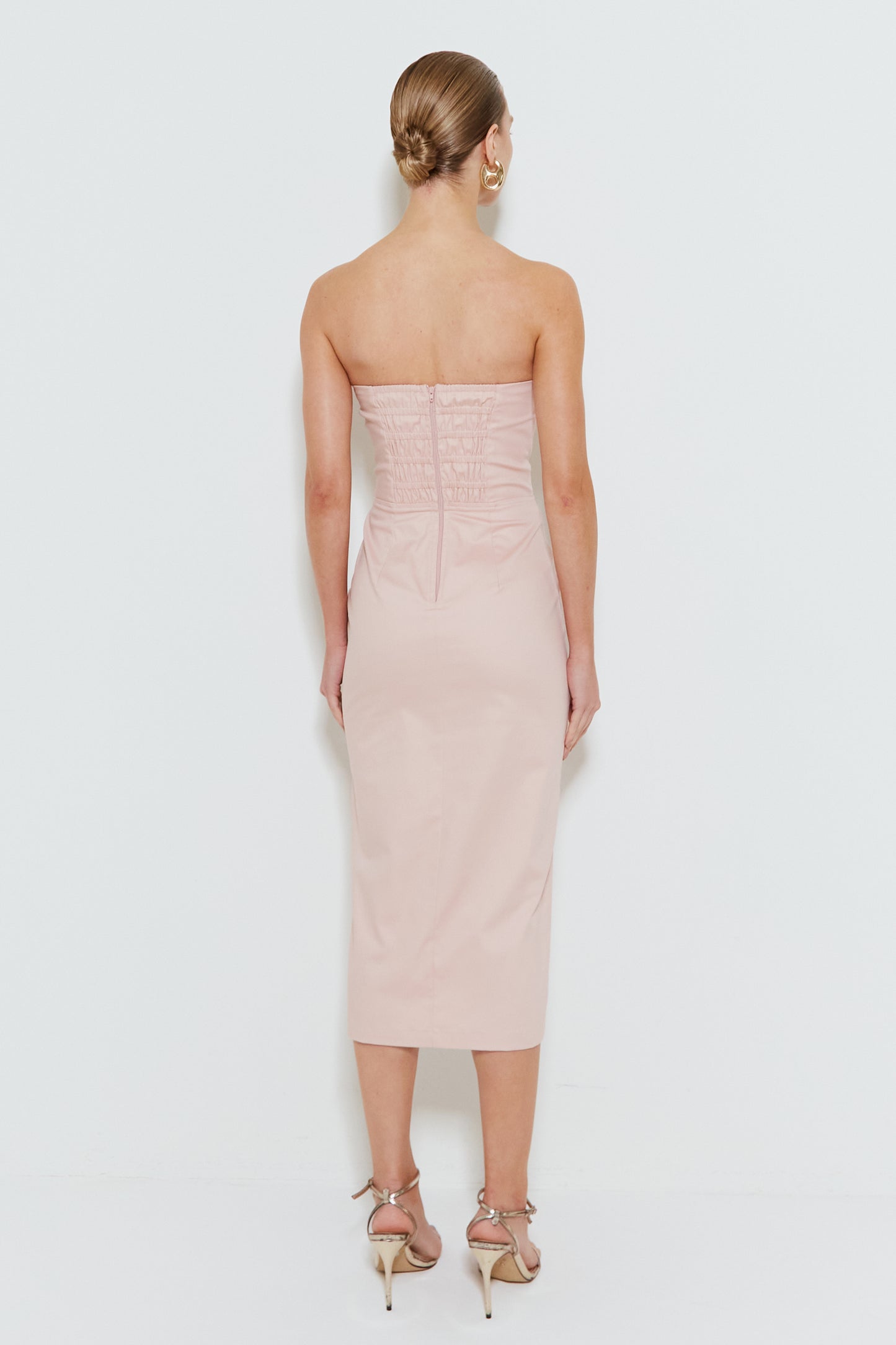 VESTIDO MIDI TOMARA QUE CAIA COM BUSTO ESTRUTURADO ROSE