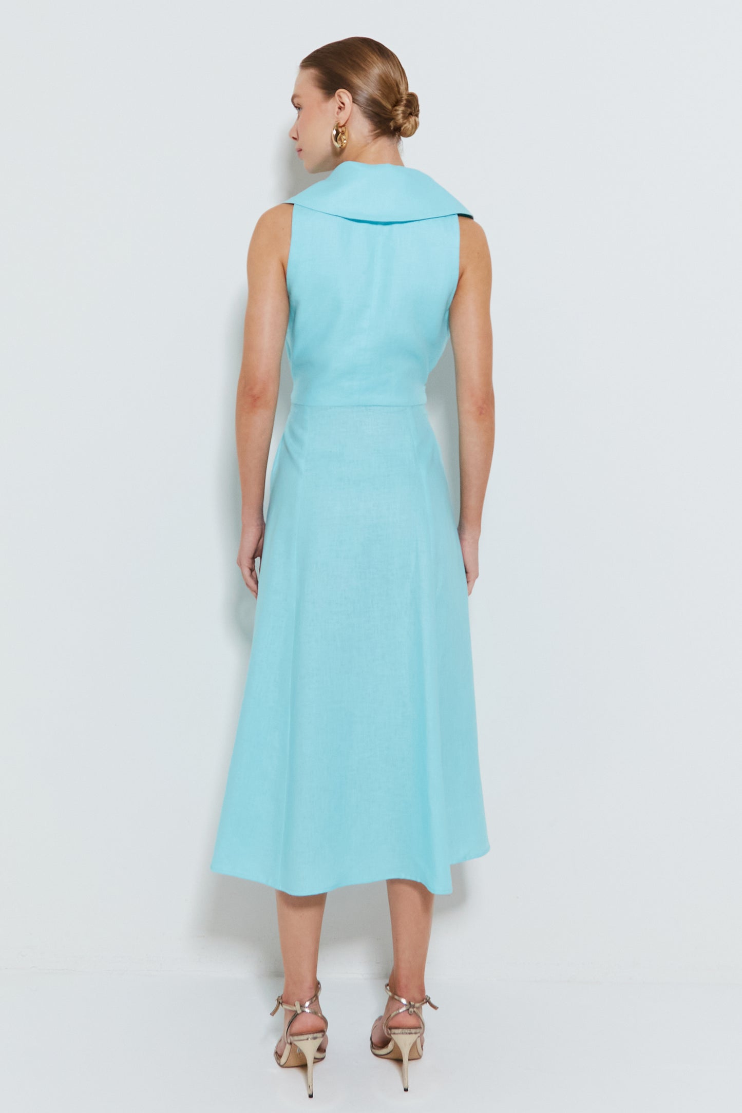 VESTIDO MIDI COM LAPELAS E CINTO AZUL MAR