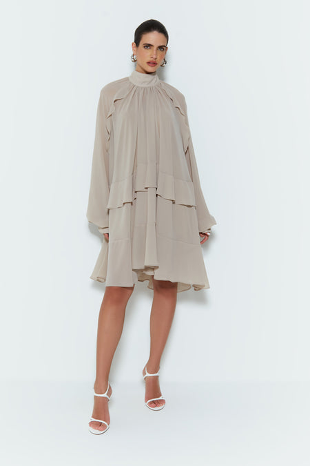 VESTIDO CURTO COM FRANZIDOS AMARRACAO PESCOCO KAKI CLARO