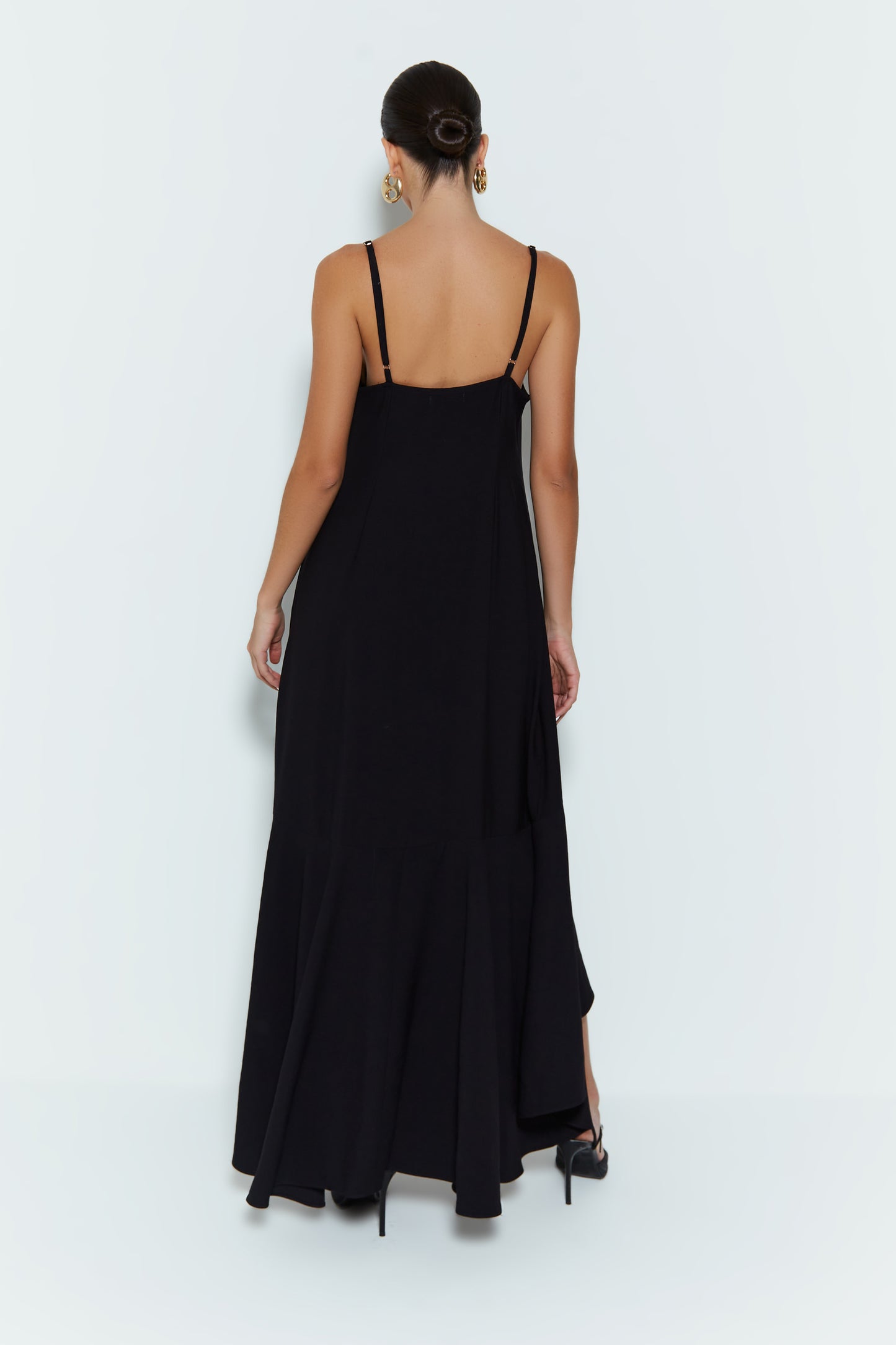 TUNICA COM ABERTURA E AMARRACAO FRONTAL PRETO