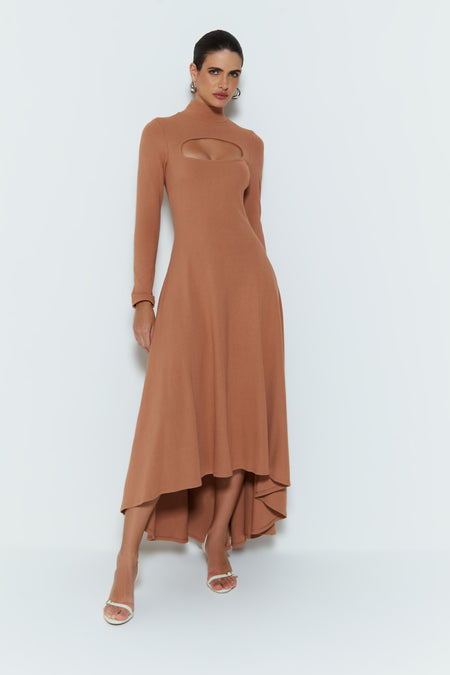 VESTIDO MULLET COM ABERTURA BUSTO E GOLA ALTA MOCHA MOUSSE