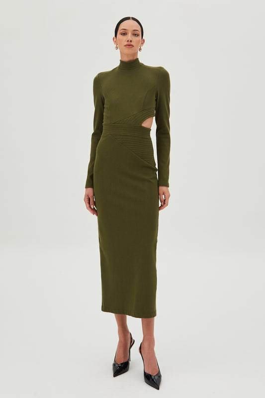 VESTIDO MIDI RECORTES ASSIMETRICOS E ABERTURA LATERAL VERDE MILITAR