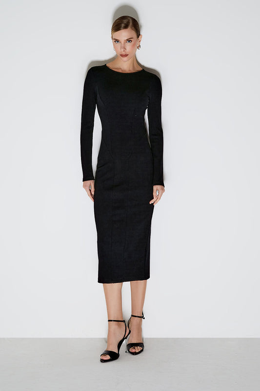 VESTIDO MIDI COM ABERTURA E RECORTE COSTAS PRETO