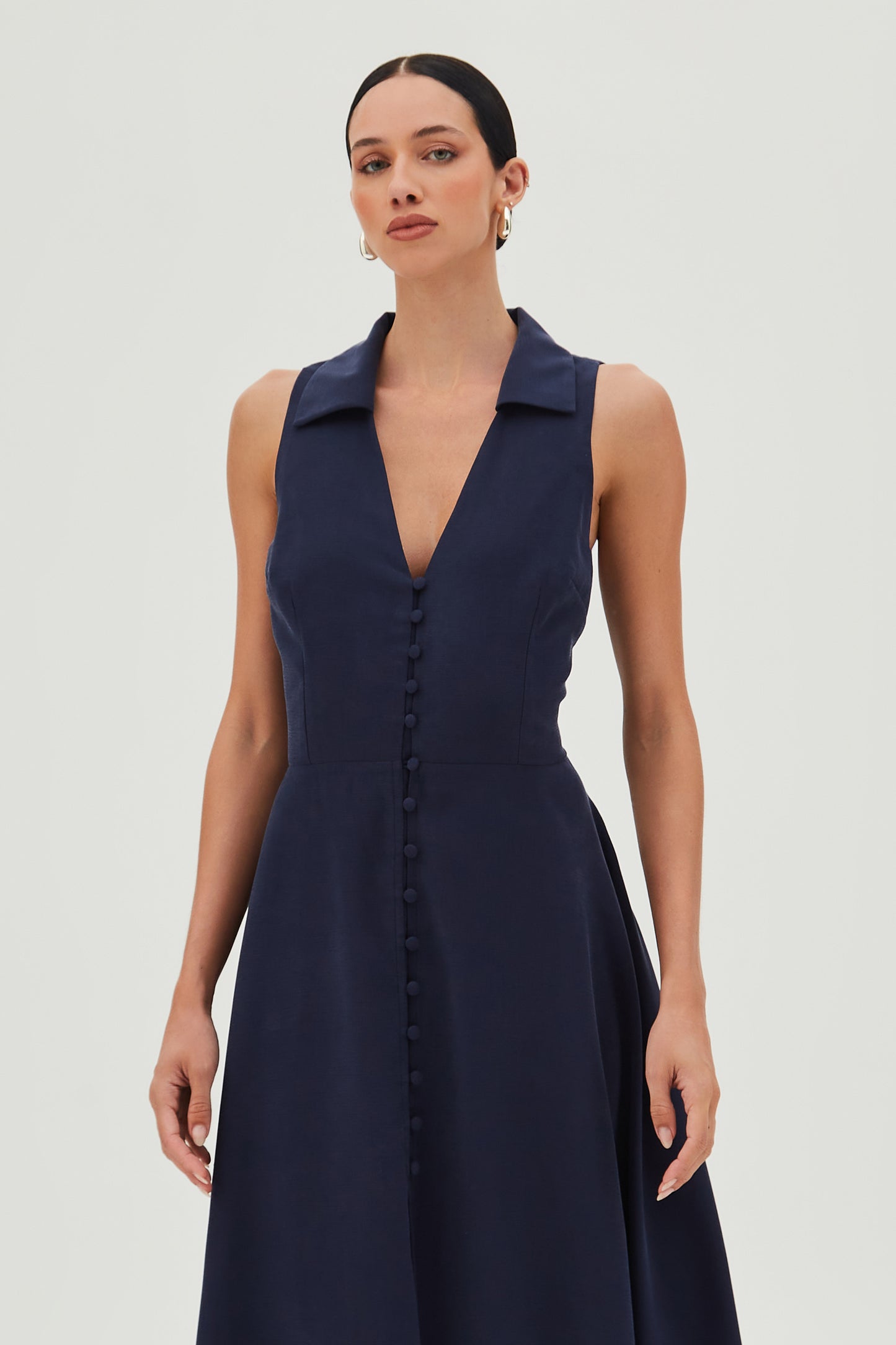 VESTIDO MIDI COM BOTOES FRONTAL ABERTURA COSTAS AZUL MARINHO