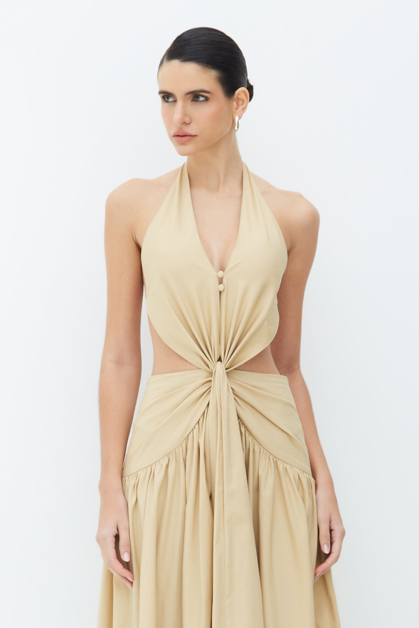 VESTIDO MIDI FRENTE UNICA TORCAO FRONTAL E AMARRACAO BEGE MEL