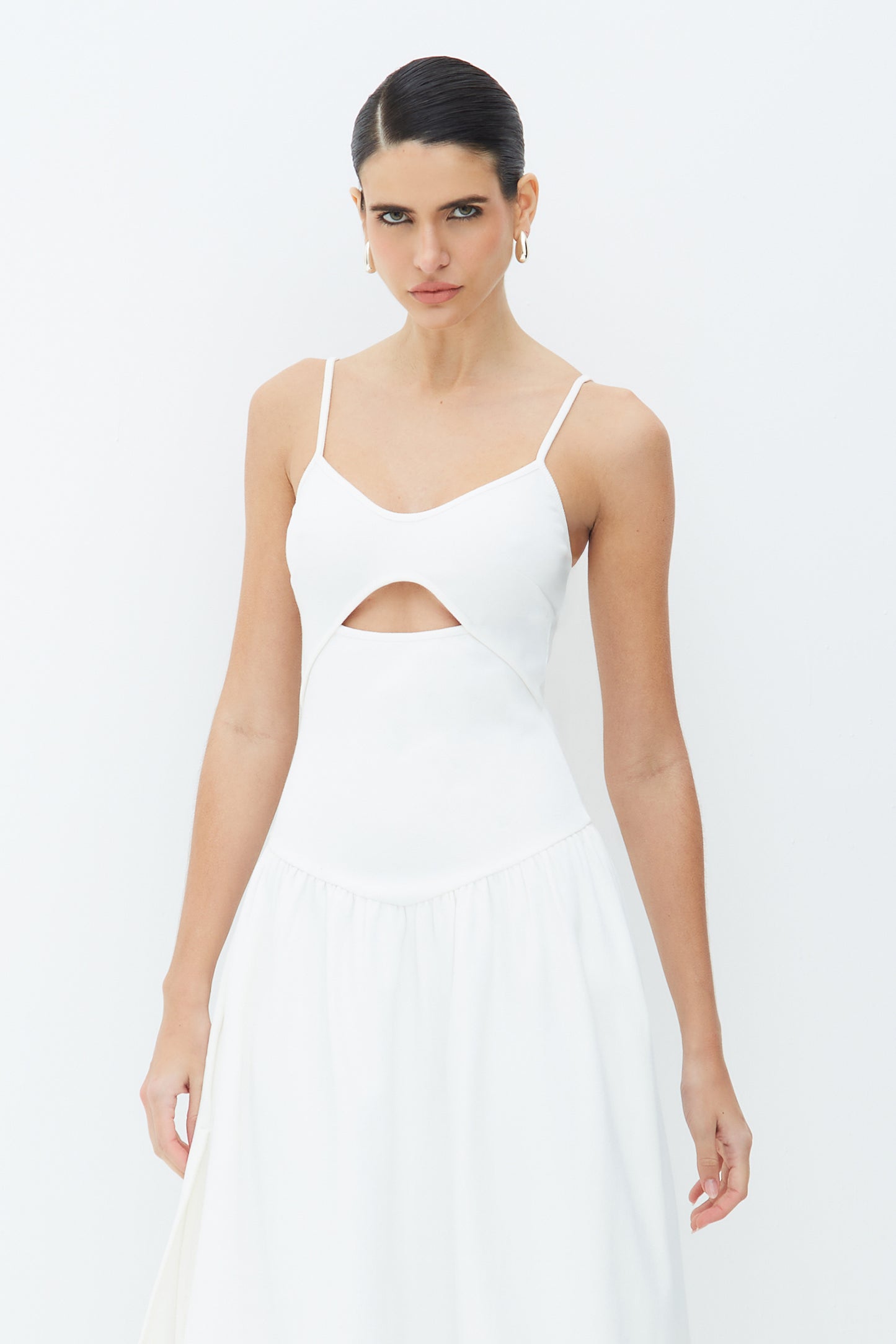 VESTIDO MIDI COM ABERTURA NO CORPO E SAIA AMPLA OFF WHITE