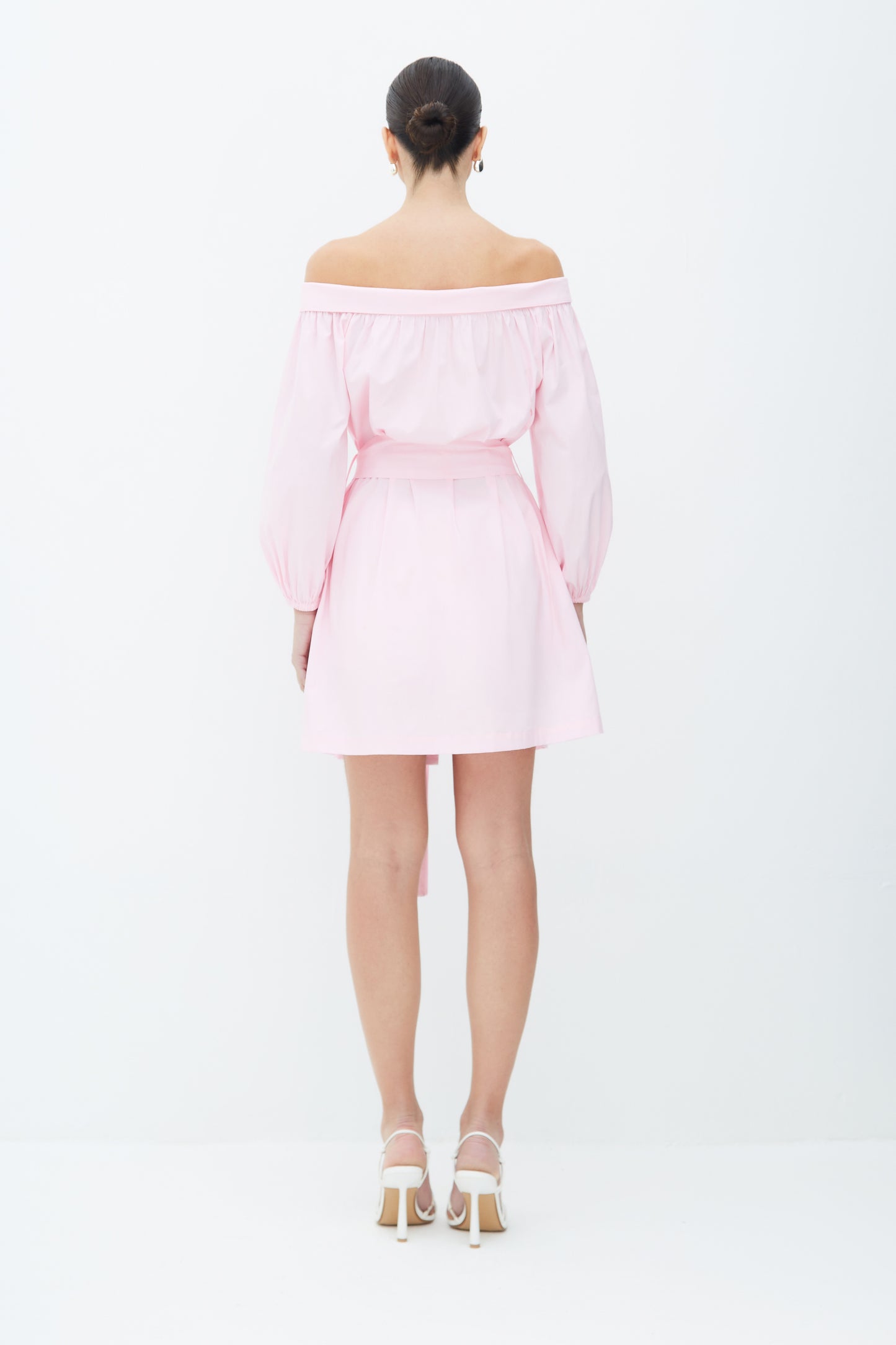 VESTIDO CURTO COM BOTOS FRONTAL E FAIXA PARA AMARRACAO ROSA BEBE