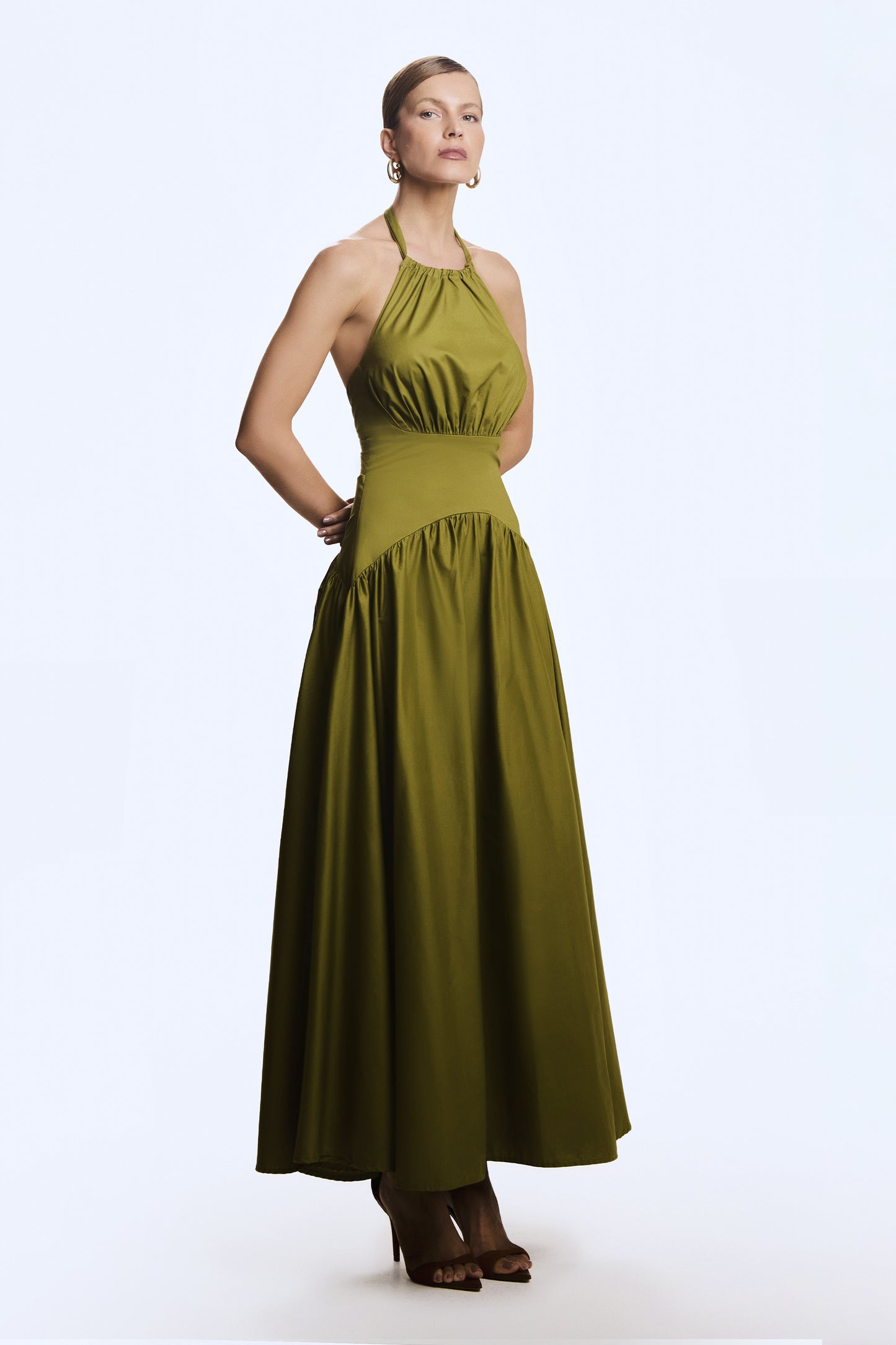 VESTIDO MIDI AMARRACAO COSTAS E PESCOCO BARRA AMPLA PRETO VERDE MOSS