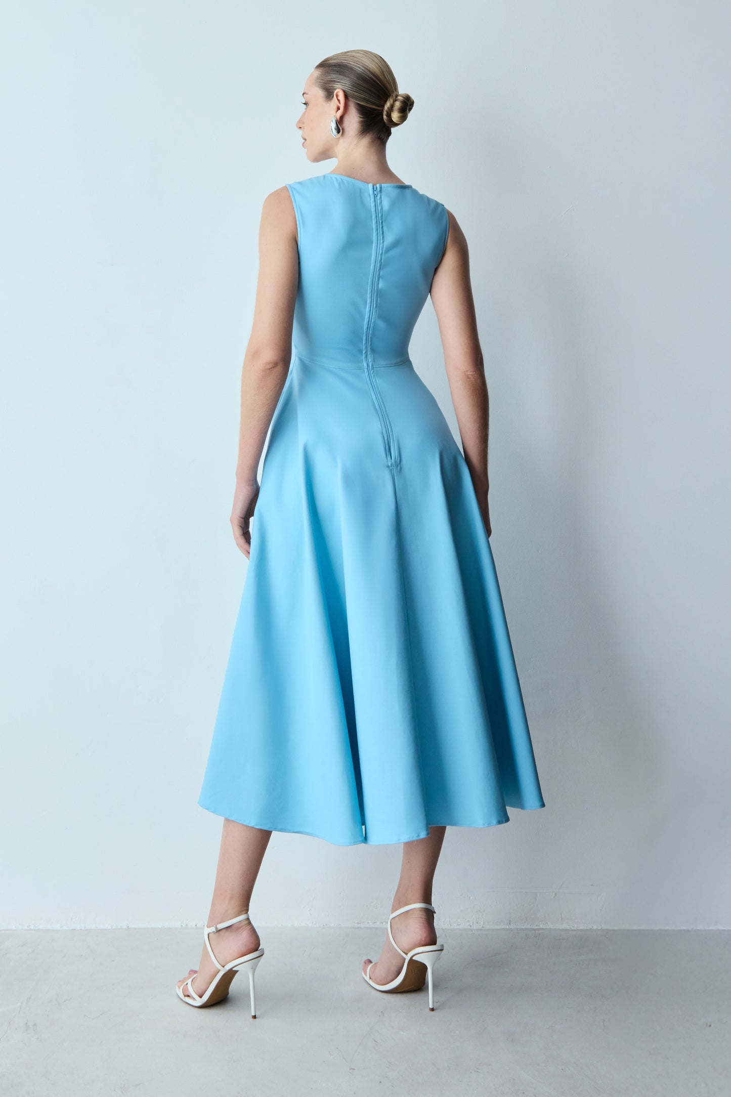 VESTIDO MIDI SAIA GODE COM RECORTES FRONTAL AZUL OCEANO