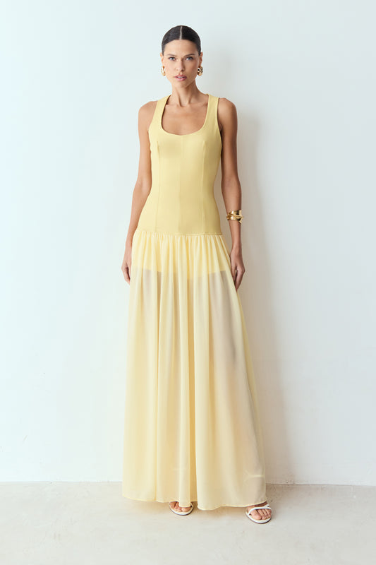 VESTIDO LONGO COM CORPO ESTRUTURADO E BARRA FLUIDA AMARELO MANTEIGA