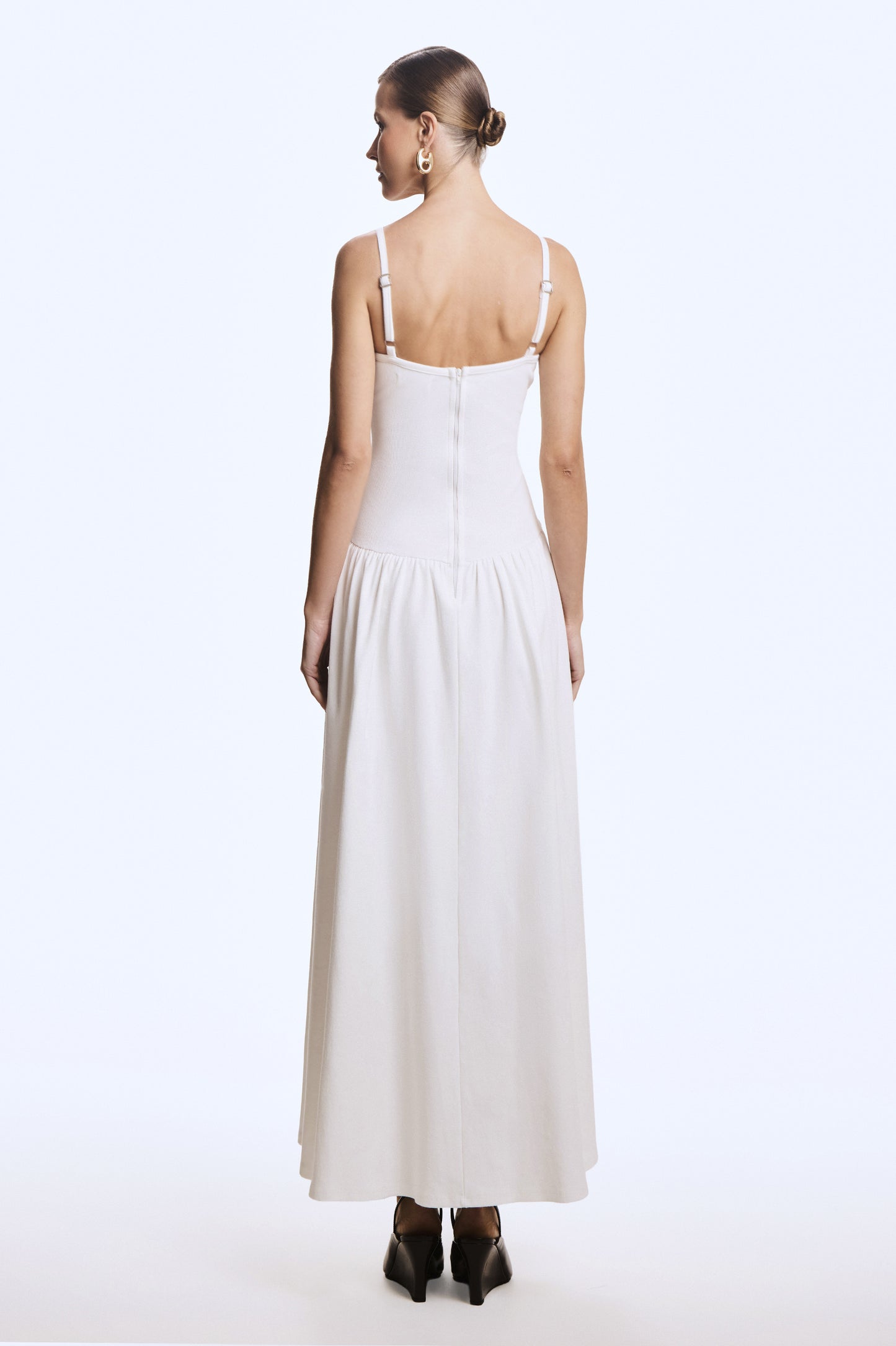 VESTIDO MIDI ACINTURADO RECORTE BUSTO FRAZIDOS SAIA OFF WHITE