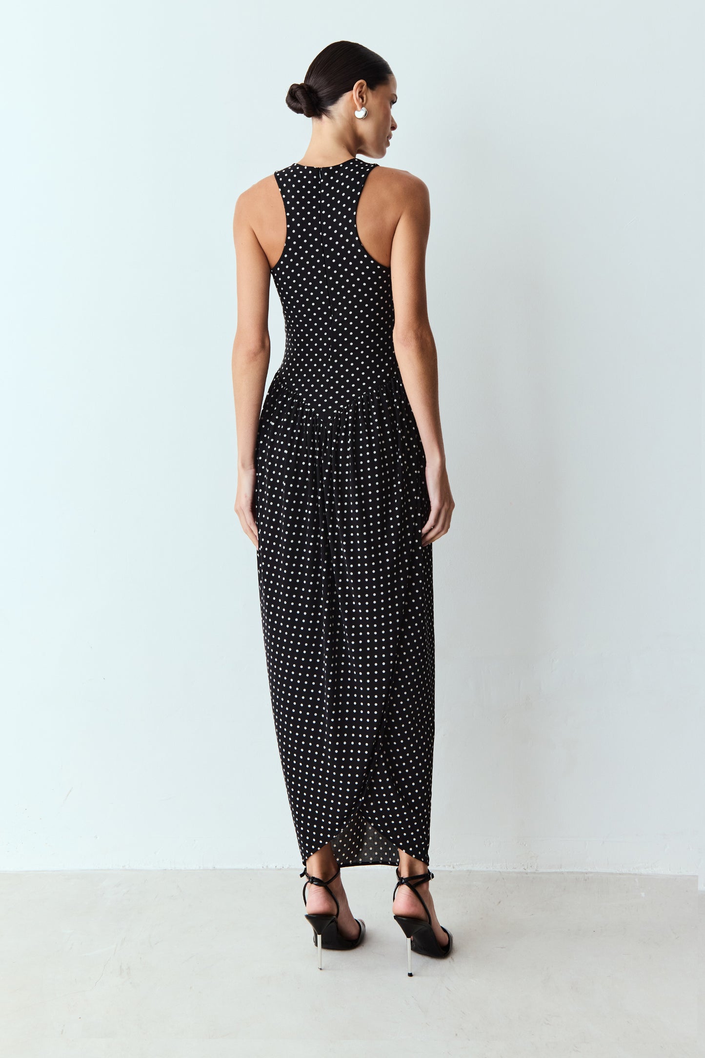 VESTIDO LONGO FRANZIDOS CINTURA POÁ PRETO