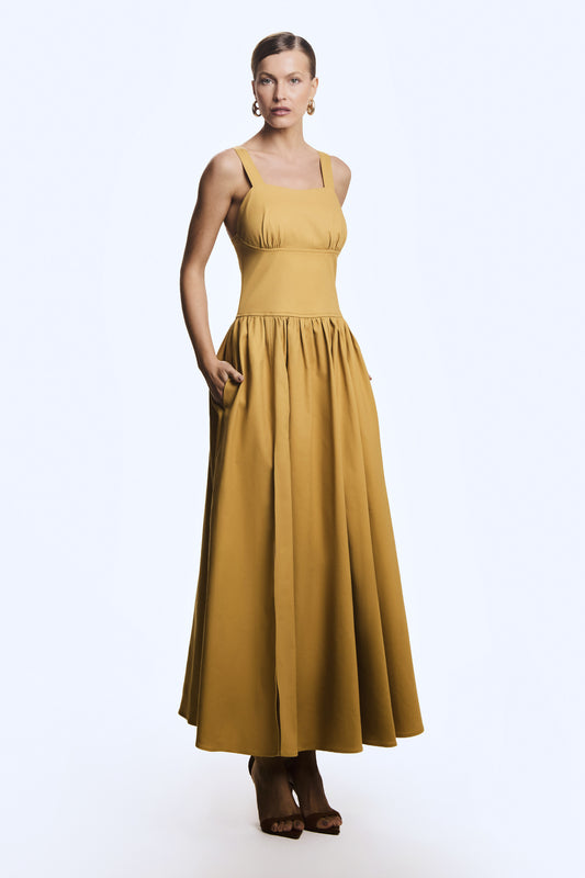 VESTIDO MIDI ESTRUTURADO COS LARGO DECOTE RETO KAKI MEDIO