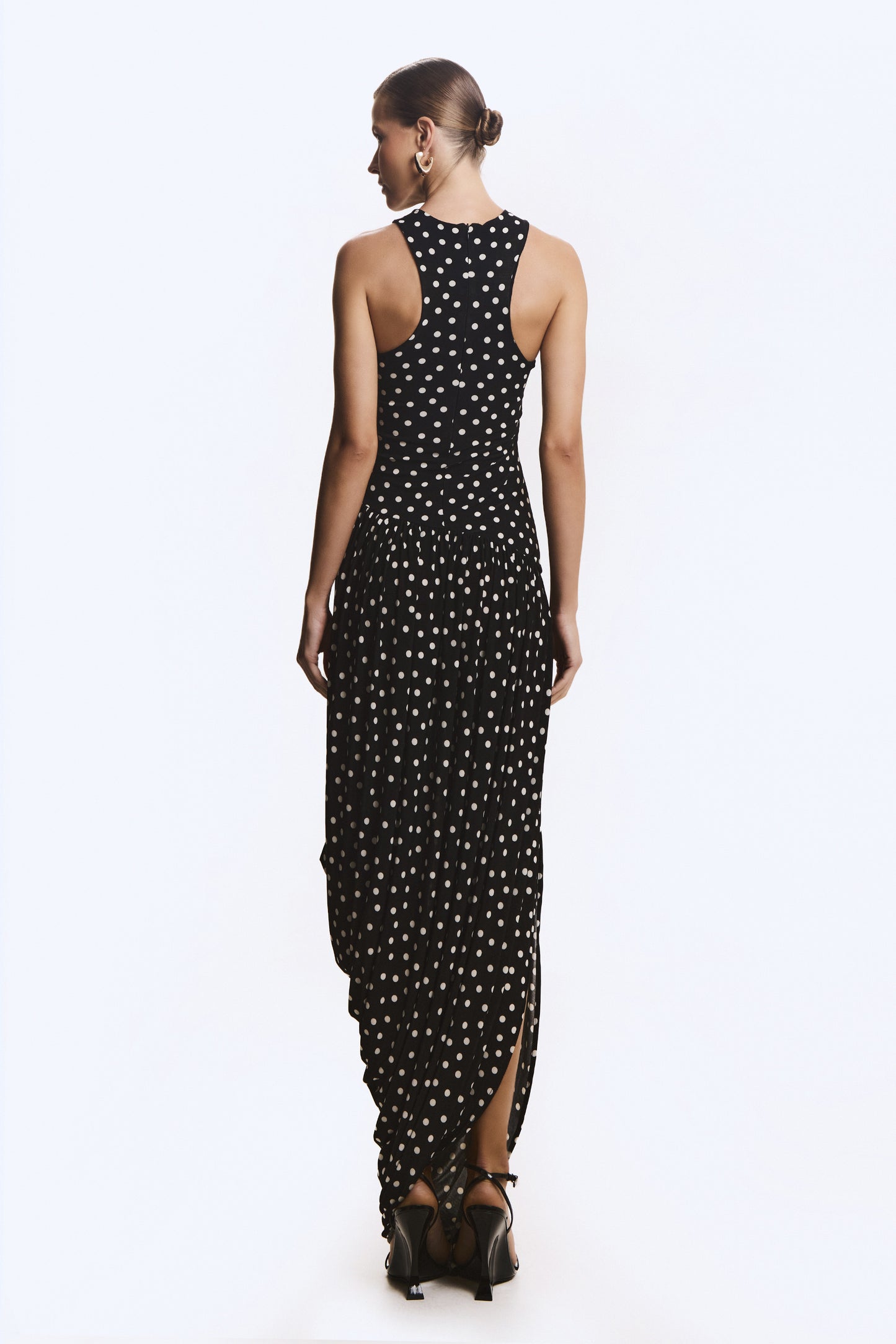 VESTIDO MIDI BARRA BALONE FLUIDA E ASSIMETRICA PRETO