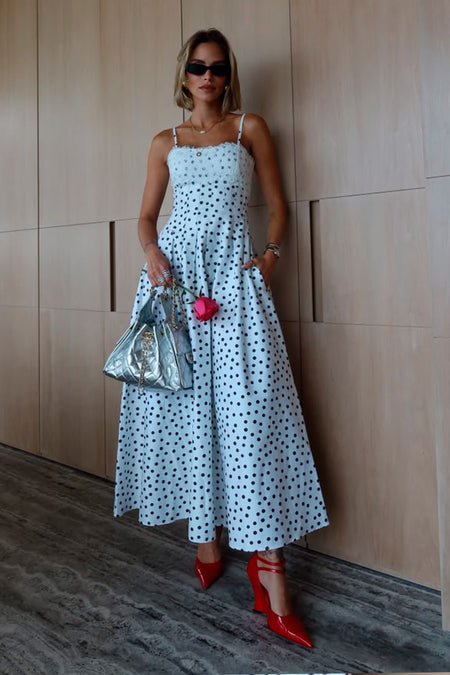 VESTIDO MIDI RECORTES PESPONTADOS CINTURA RENDA BUSTO POA OFF COM PRETO