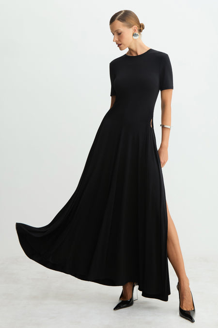 VESTIDO MIDI ALONGADO ABERTURA COM FRANZIDO LATERAL PRETO