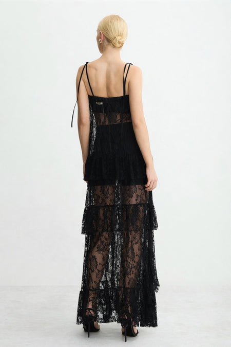 VESTIDO MIDI ALONGADO AMARRCAO OMBROS E BABADOS PRETO