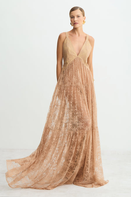 VESTIDO LONGO ALCAS LARGAS COM DECOTE V EM RENDA MOCHA MOUSSE