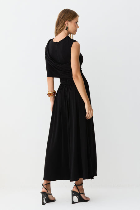 VESTIDO MIDI SOBREPOSICAO FLUIDA COM FRANZIDOS CORPO PRETO