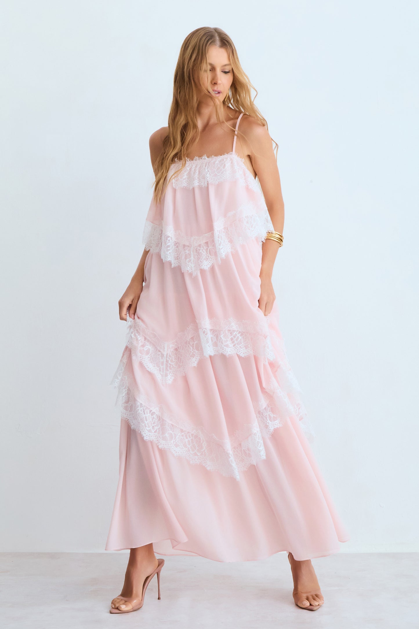 VESTIDO MIDI BABADOS COM DETALHE RENDA BARRA ROSA SUSPIRO