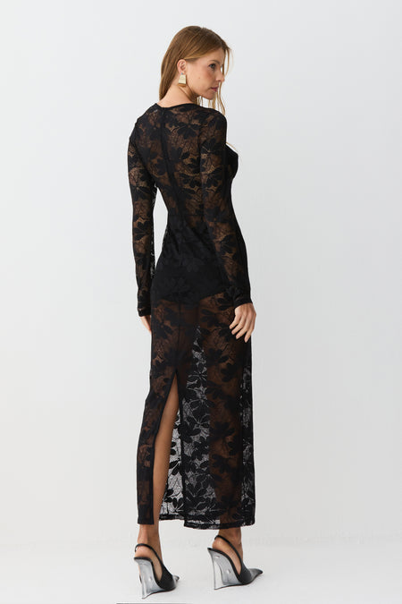 VESTIDO MIDI EM RENDA RECORTE NO DECOTE MANGA LONGA PRETO