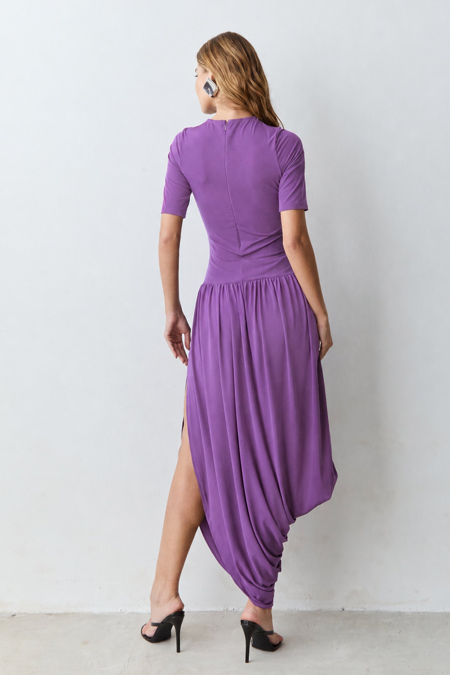 VESTIDO MIDI MANGA CURTA SAIA COM CAIMENTO BALONE ORQUIDEA