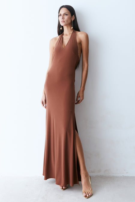 VESTIDO LONGO DECOTE V FRENTE UNICA E TORCAO COSTAS MARROM