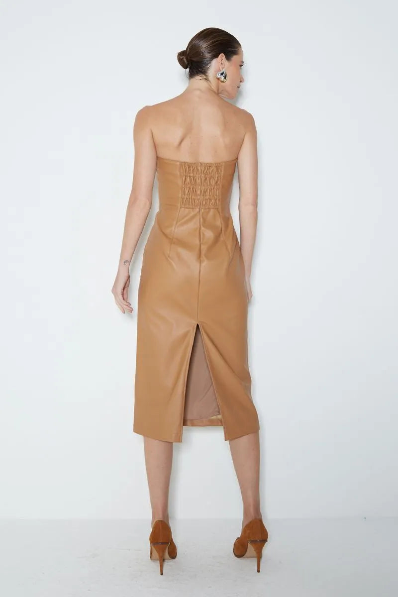 VESTIDO MIDI TOMARA QUE CAIA EM POLIURETANO KAKI