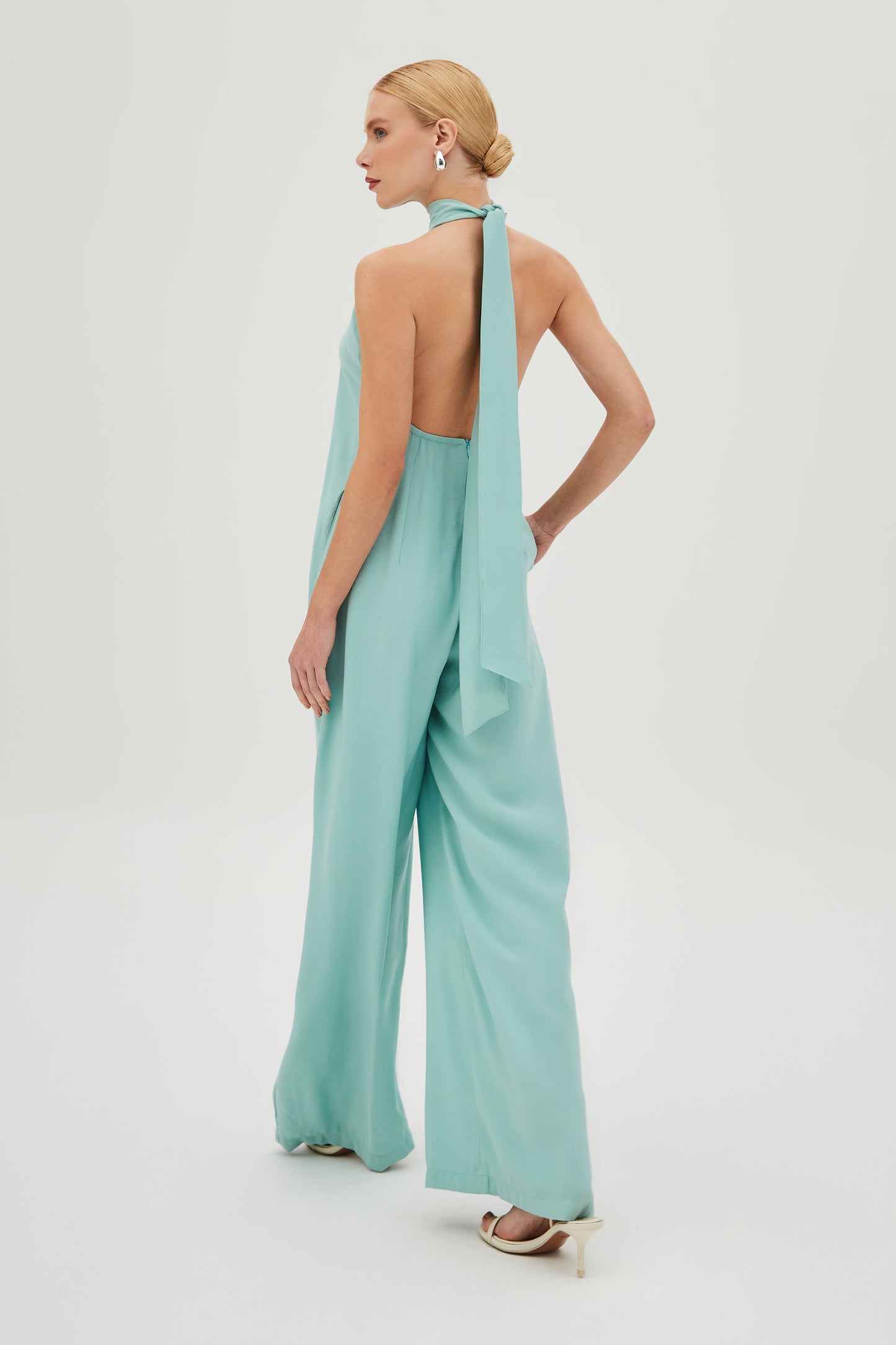 MACACAO FRENTE UNICA GOLA ALTA COM ABERTURA MEIO BUSTO VERDE MINT