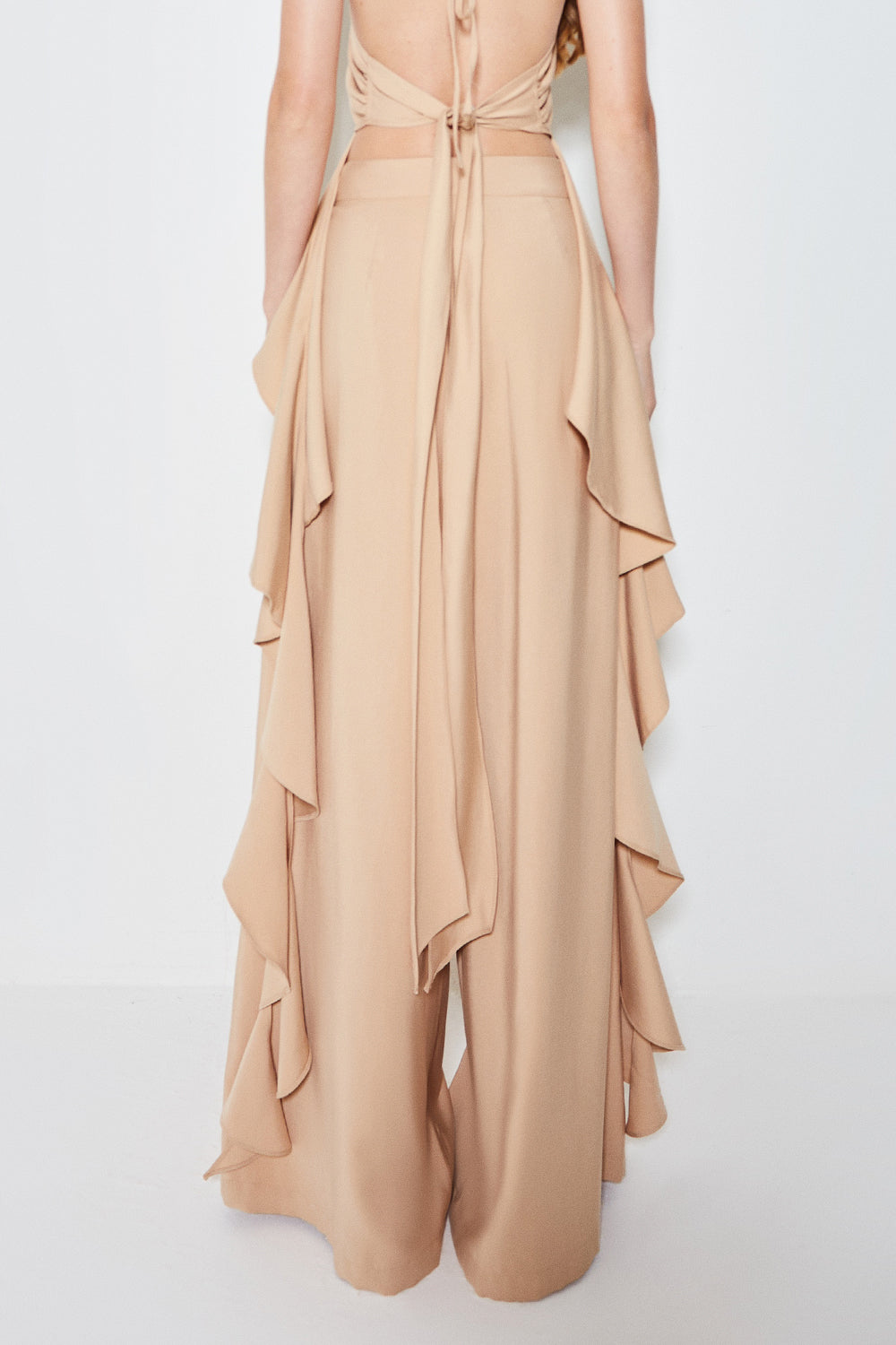 CALÇA PANTALONA COM PREGAS KAKI CLARO