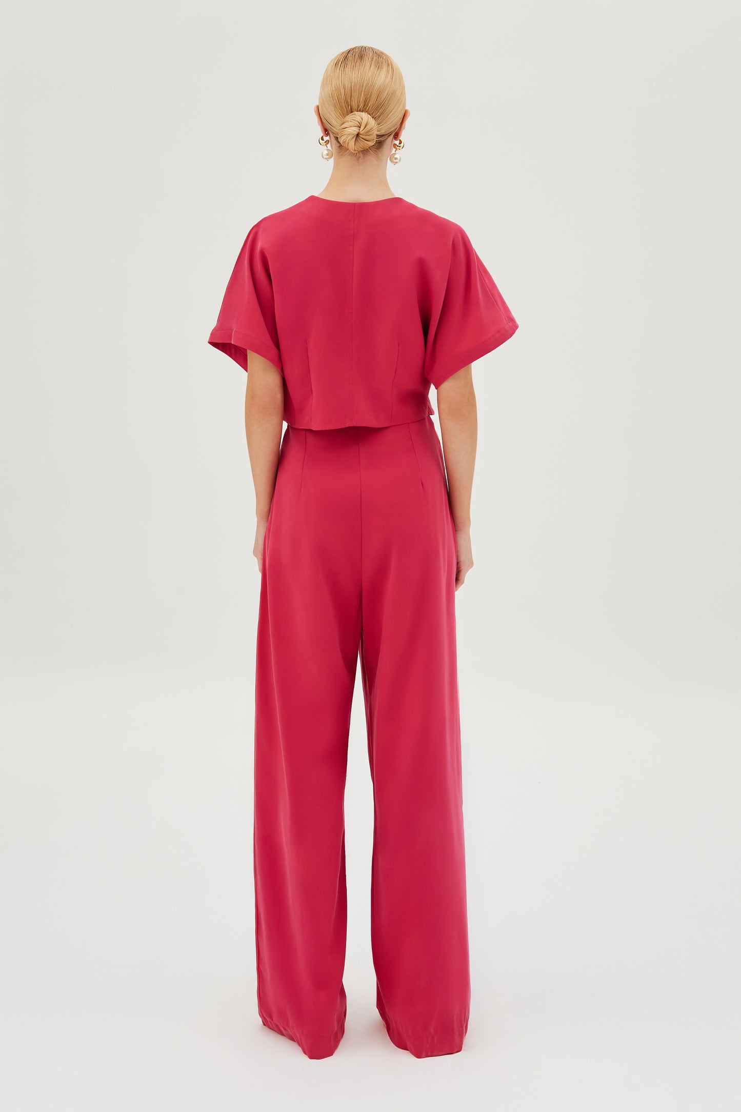 CALÇA PANTALONA COM DRAPEADOS LATERAIS ROSA MAGENTA