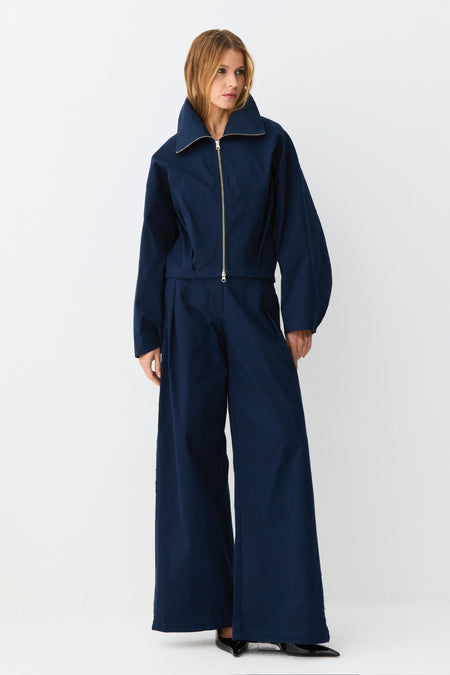 CALCA PANTALONA ESTRUTURADA COM PREGA FRONTAL AZUL MARINHO ESCURO