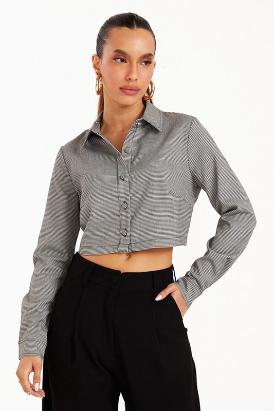 CAMISA MANGA LONGA CROPPED COM PENCE NO BUSTO XADREZ