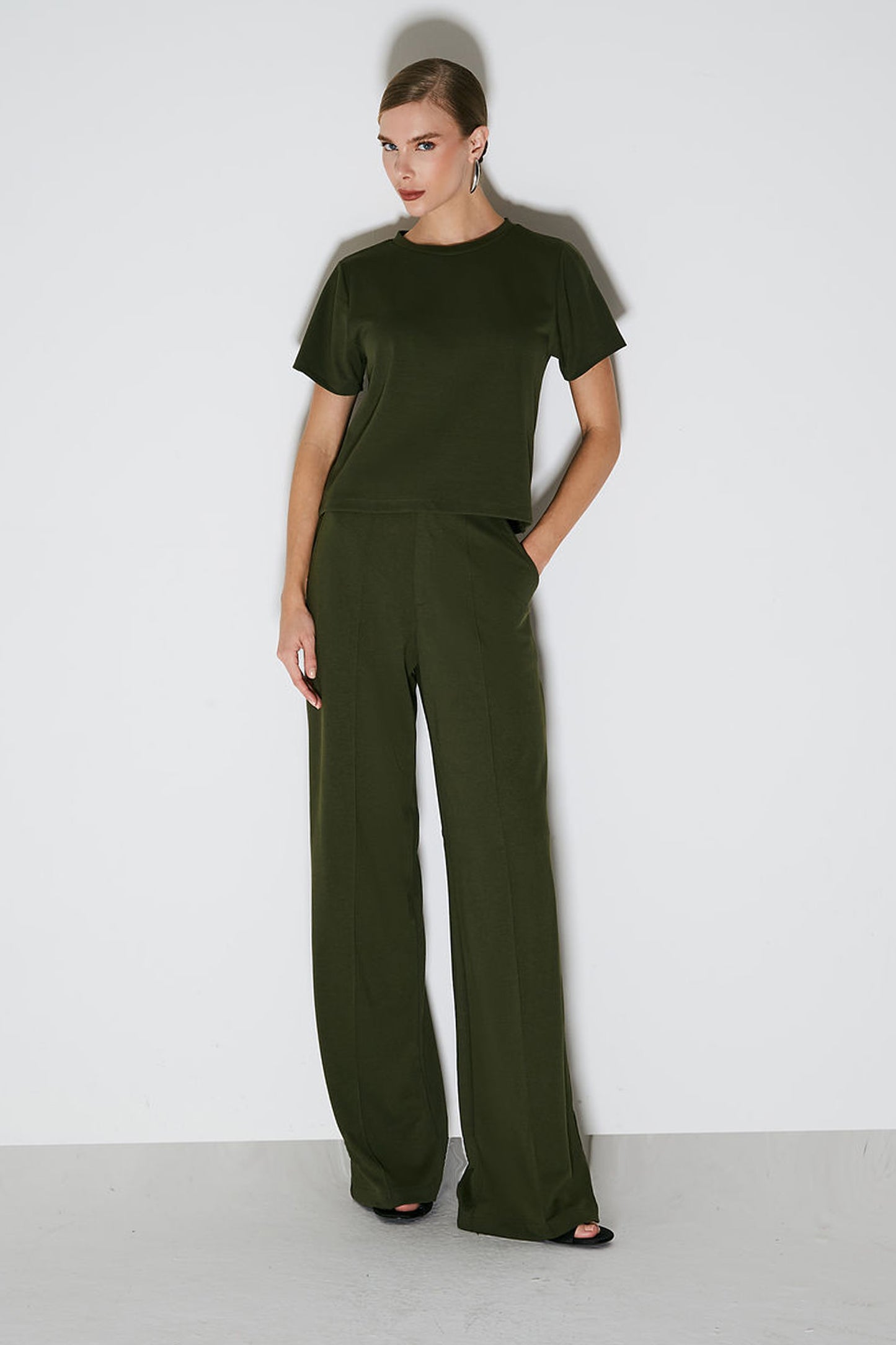 BLUSA MANGA CURTA RETA VERDE MILITAR