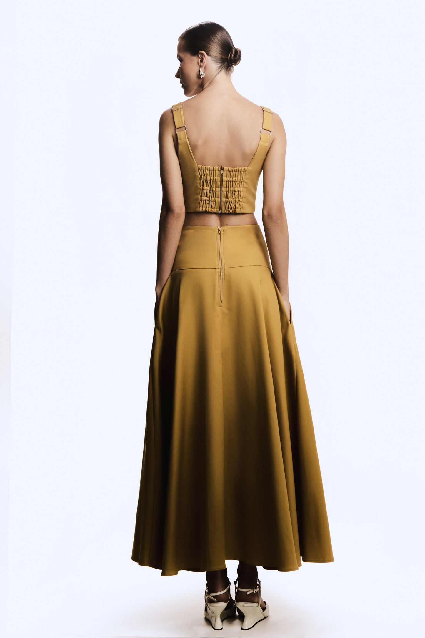 SAIA MIDI ESTRUTURADA COS LARGO BARRA AMPLA KAKI MEDIO