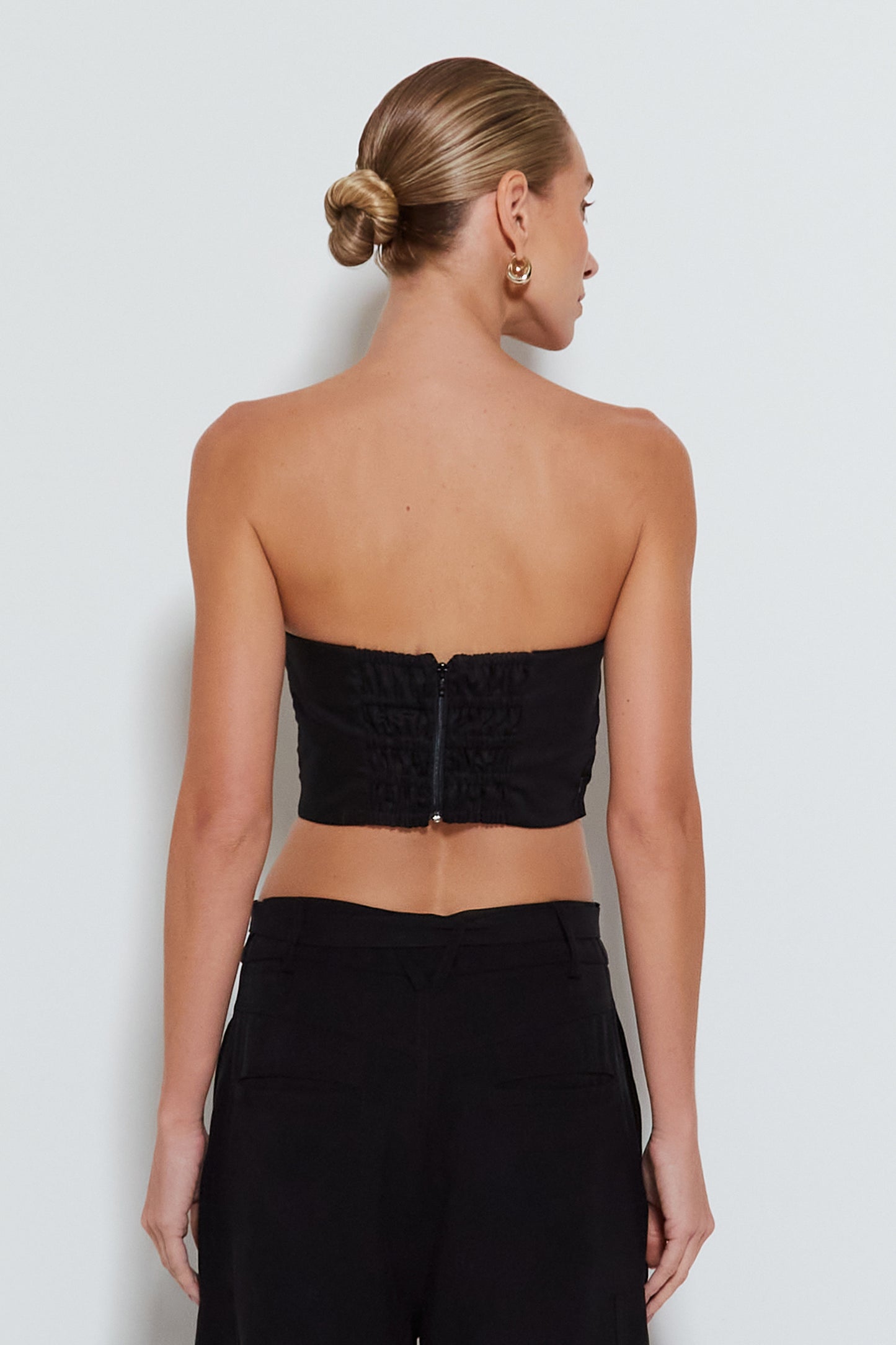 CROPPED TOMARA QUE CAIA COM SOBREPOSICAO SHELL PRETO