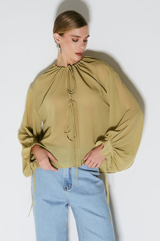 BLUSA MANGA LONGA FLUIDA COM AMARRACAO PUNHOS E PESCOCO VERDE LEMON