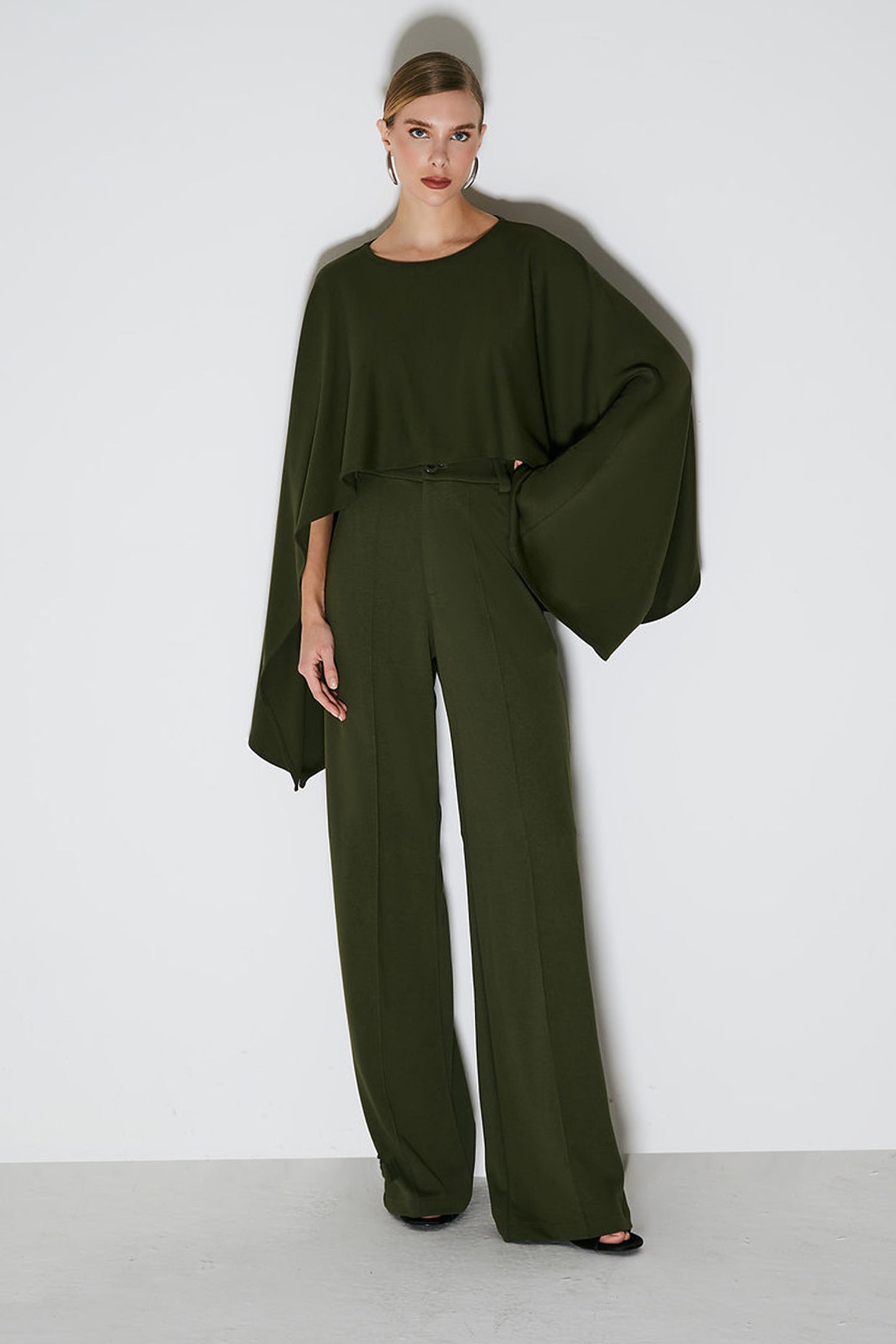 BLUSA MANGA LONGA PONCHO ASSIMETRICO VERDE MILITAR