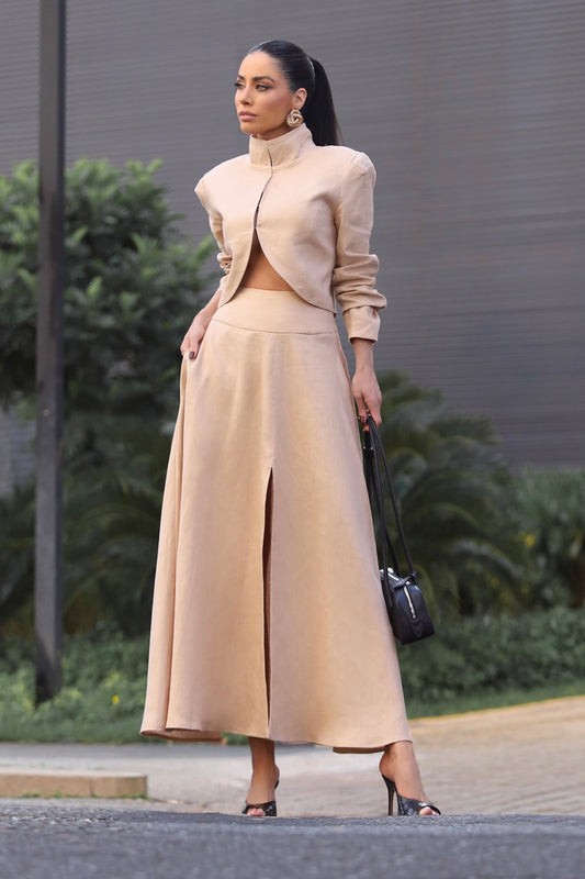 SAIA MIDI COM COS LARGO E FENDA FRONTAL KAKI CLARO