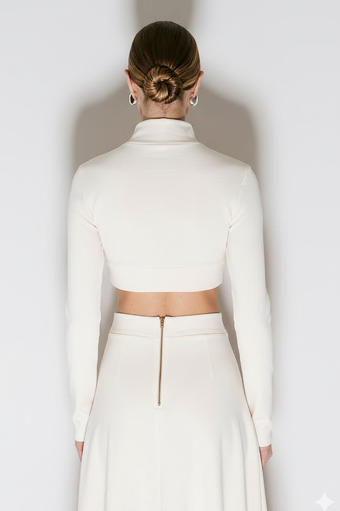 CROPPED MANGA LONGA GOLA ALTA OFF WHITE