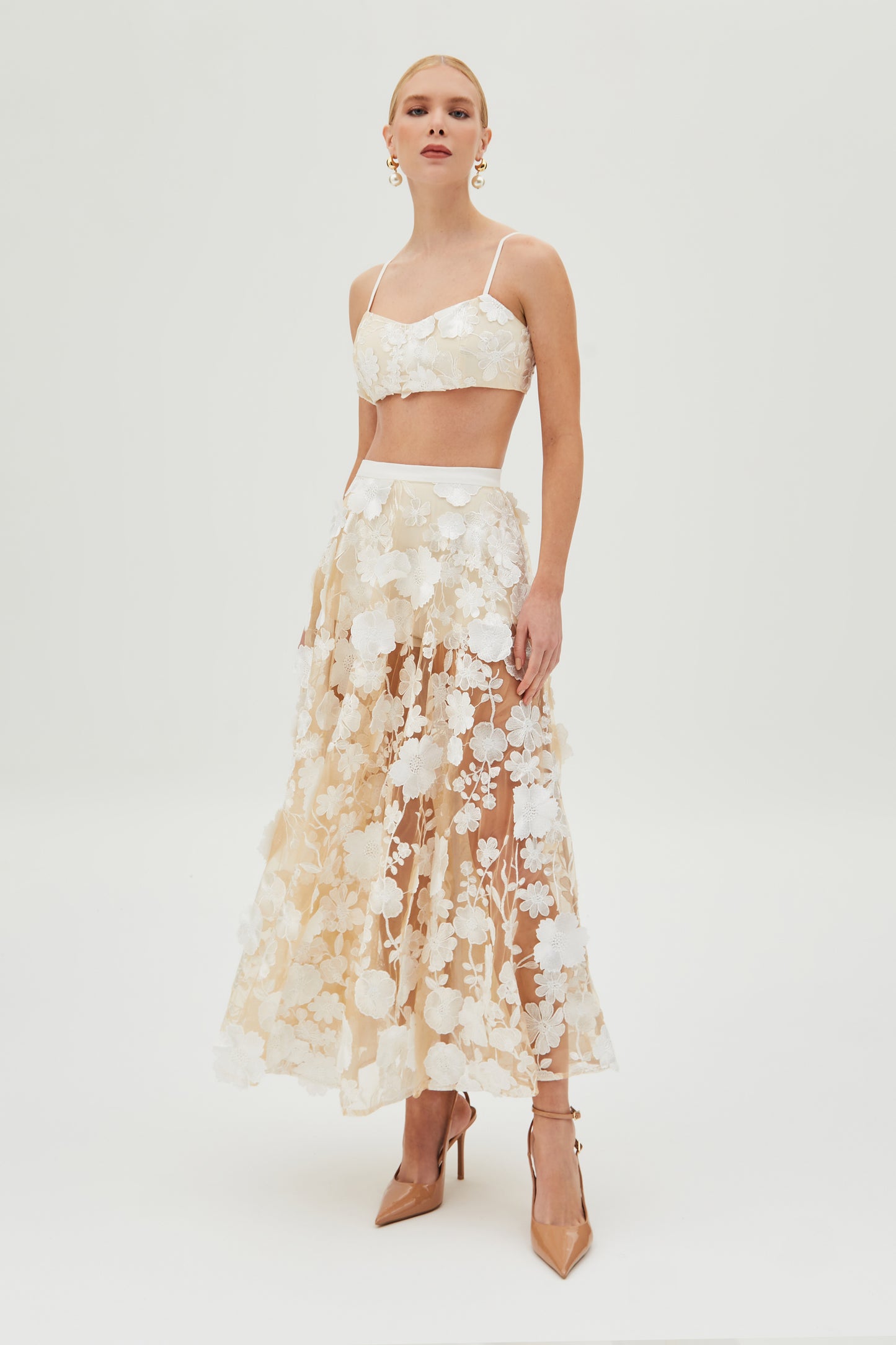 TOP DE ALCA FINA EM TULE BORDADO BRANCO