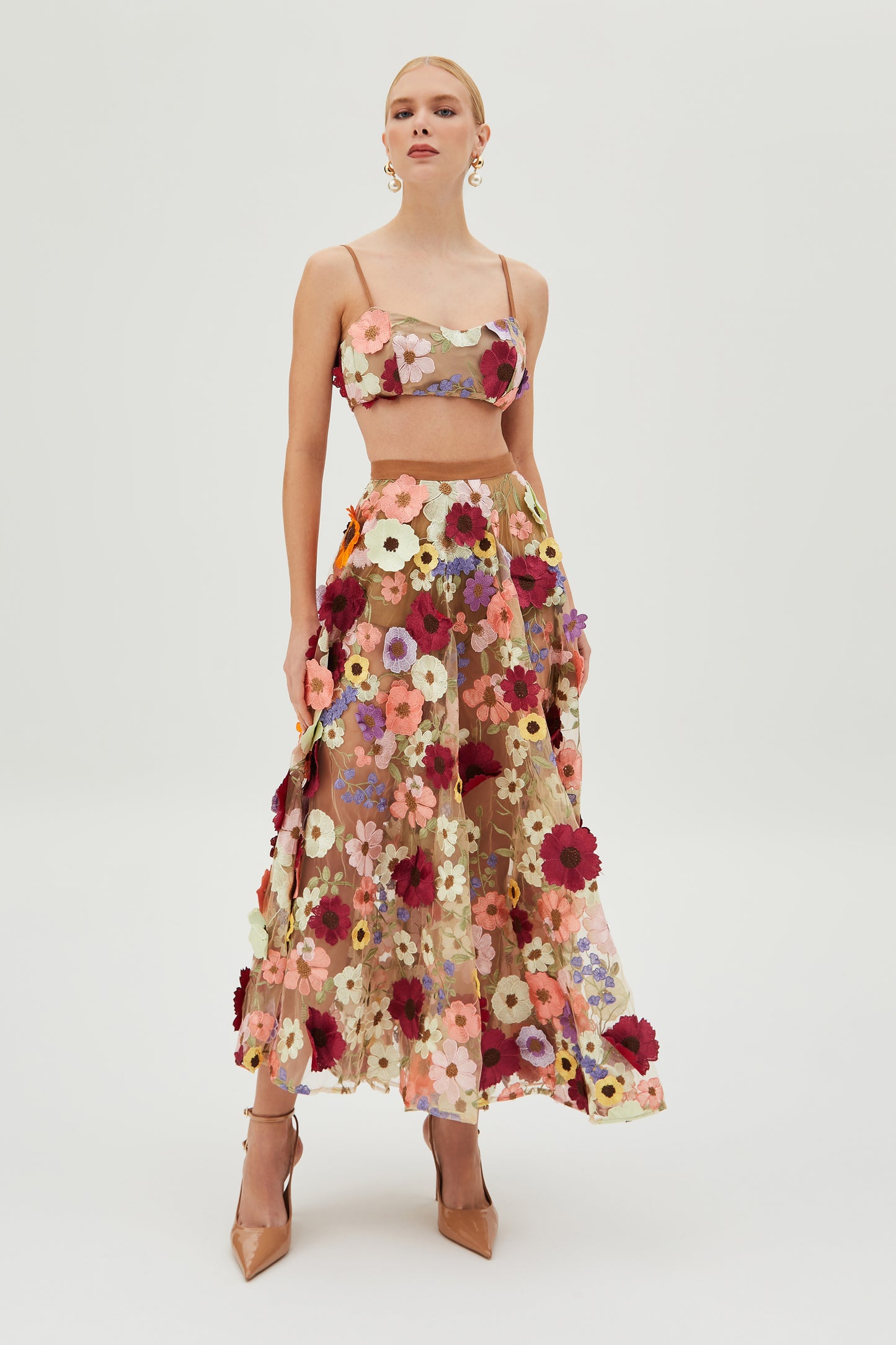 TOP DE ALCA FINA EM TULE BORDADO COLORIDO