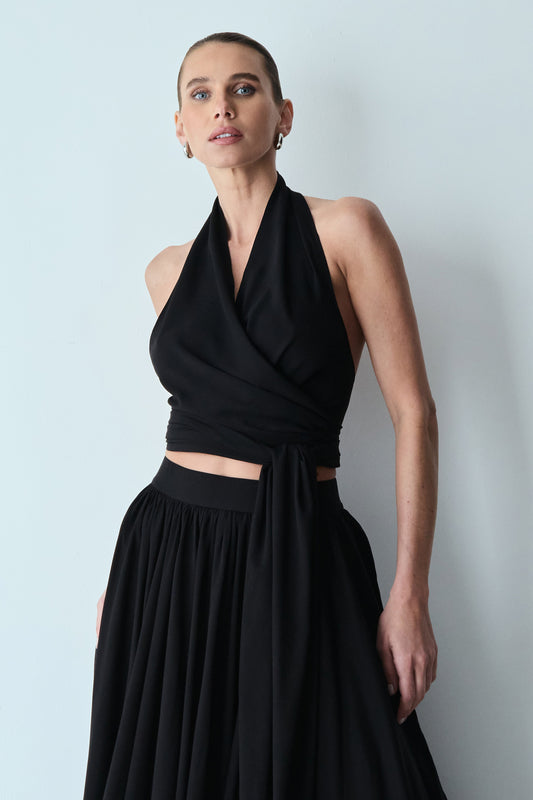 BLUSA FRENTE UNICA COM TRANSPASSE E AMARRACAO PRETO