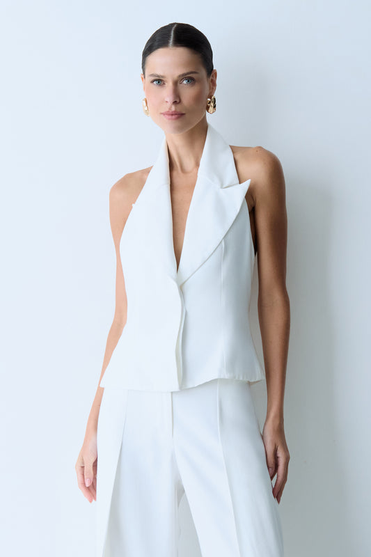 BLUSA FRENTE UNICA COLETE COM GOLA LAPELA OFF WHITE