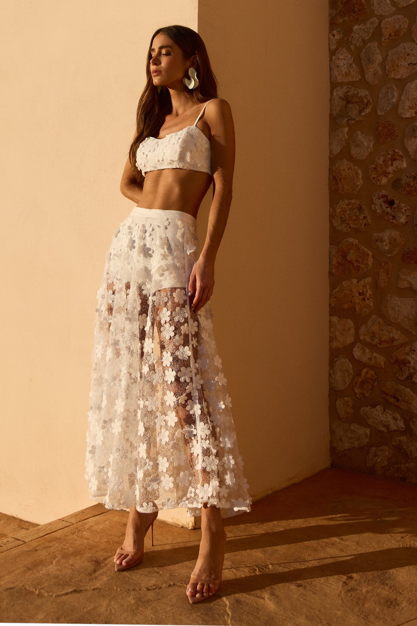 TOP DE ALCA RECORTE BUSTO EM TUL BORDADO OFF WHITE