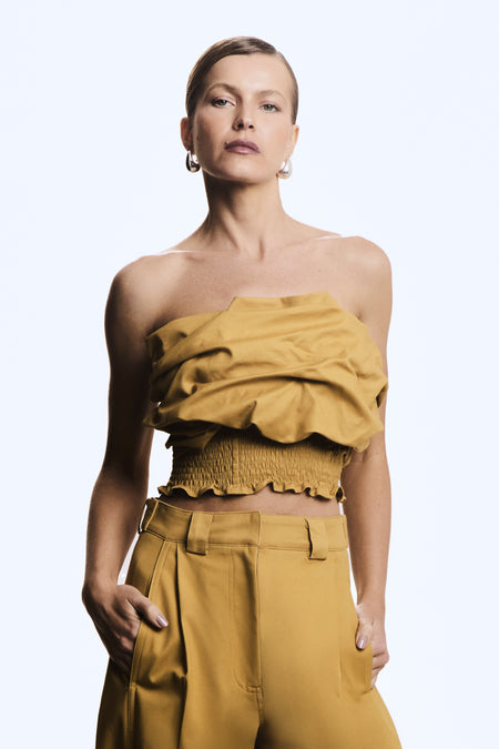 CROPPED TOMARA QUE CAIA COM DRAPEADOS ASSIMETRICOS BUSTO KAKI