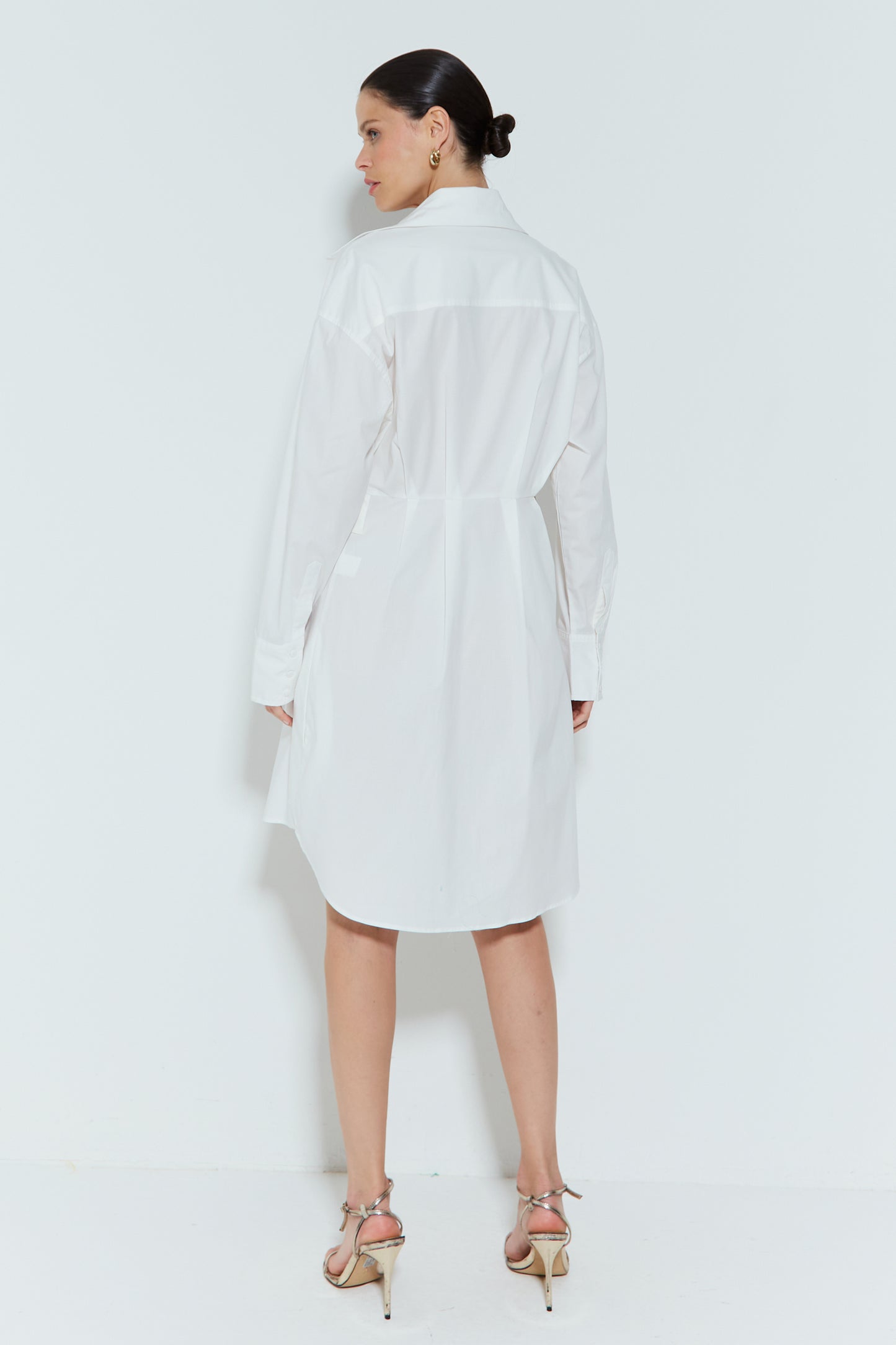 CHEMISE OVERSIZED COM BOLSO FRONTAL E AMARRACAO OFF WHITE