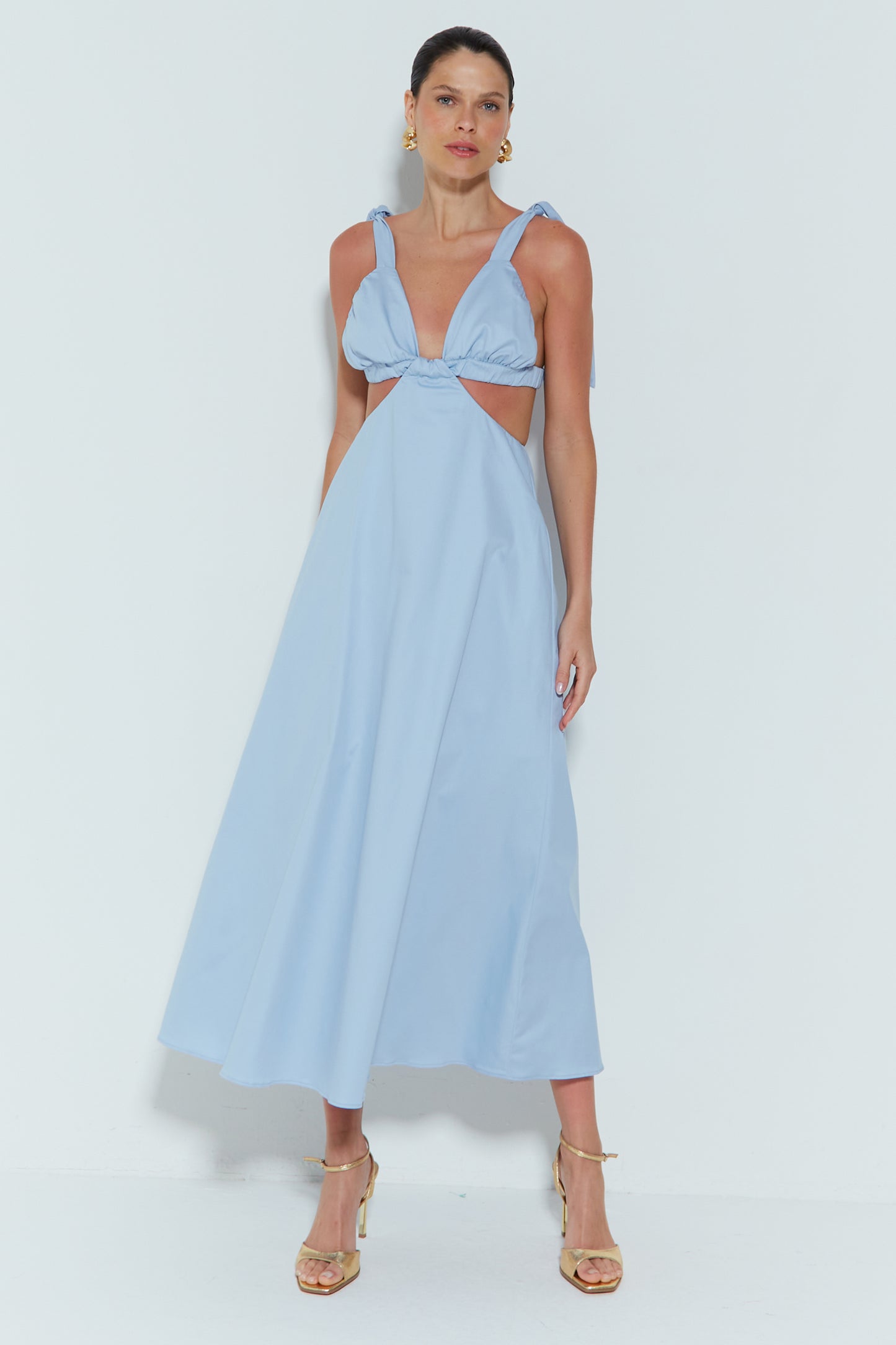 VESTIDO LONGO FRENTE ÚNICA COM AMARRAÇÃO NOS OMBROS AZUL CELESTE