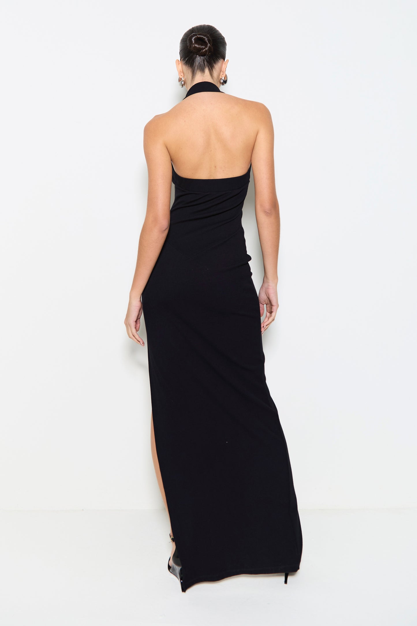 VESTIDO LONGO FRENTE UNICA E FENDA DIAGONAL PRETO