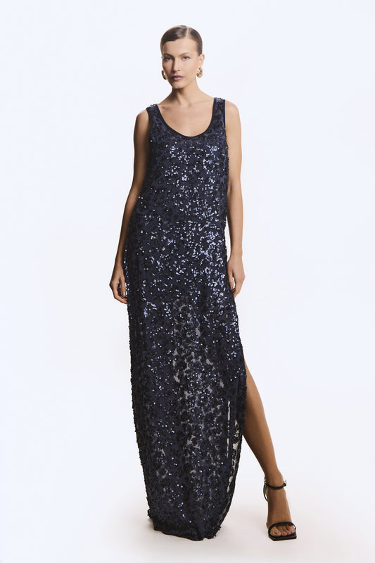 VESTIDO LONGO RETO COM FENDA LATERAL EM PAETE AZUL MARINHO